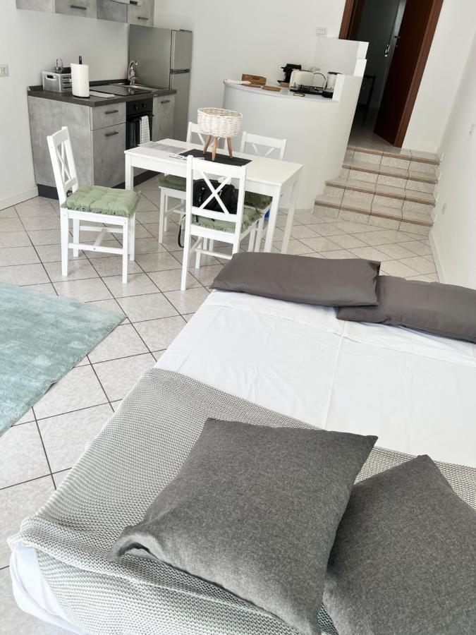 Jacam Home Free Parking Como Albese Con Cassano Exterior photo