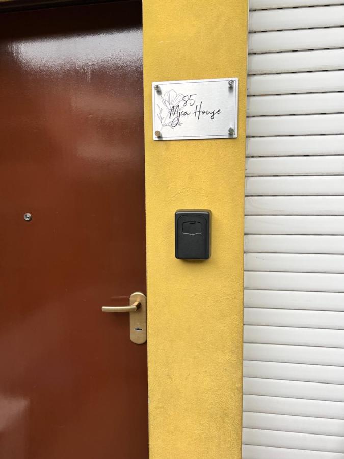Jacam Home Free Parking Como Albese Con Cassano Exterior photo